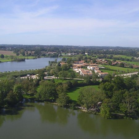 Pescalis Residence Les Maisons Du Lac Moncoutant Bagian luar foto